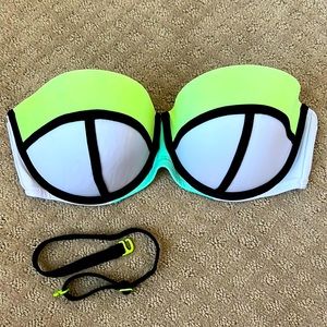 Victoria’s Secret Bathing Suit Top